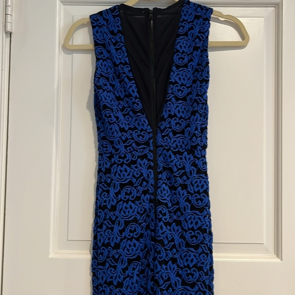 Alice + Olivia long fitted dress - Picture 4 of 8